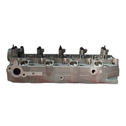 Цилиндрова глава MD303750 Hyundai Mitsubishi 4D56